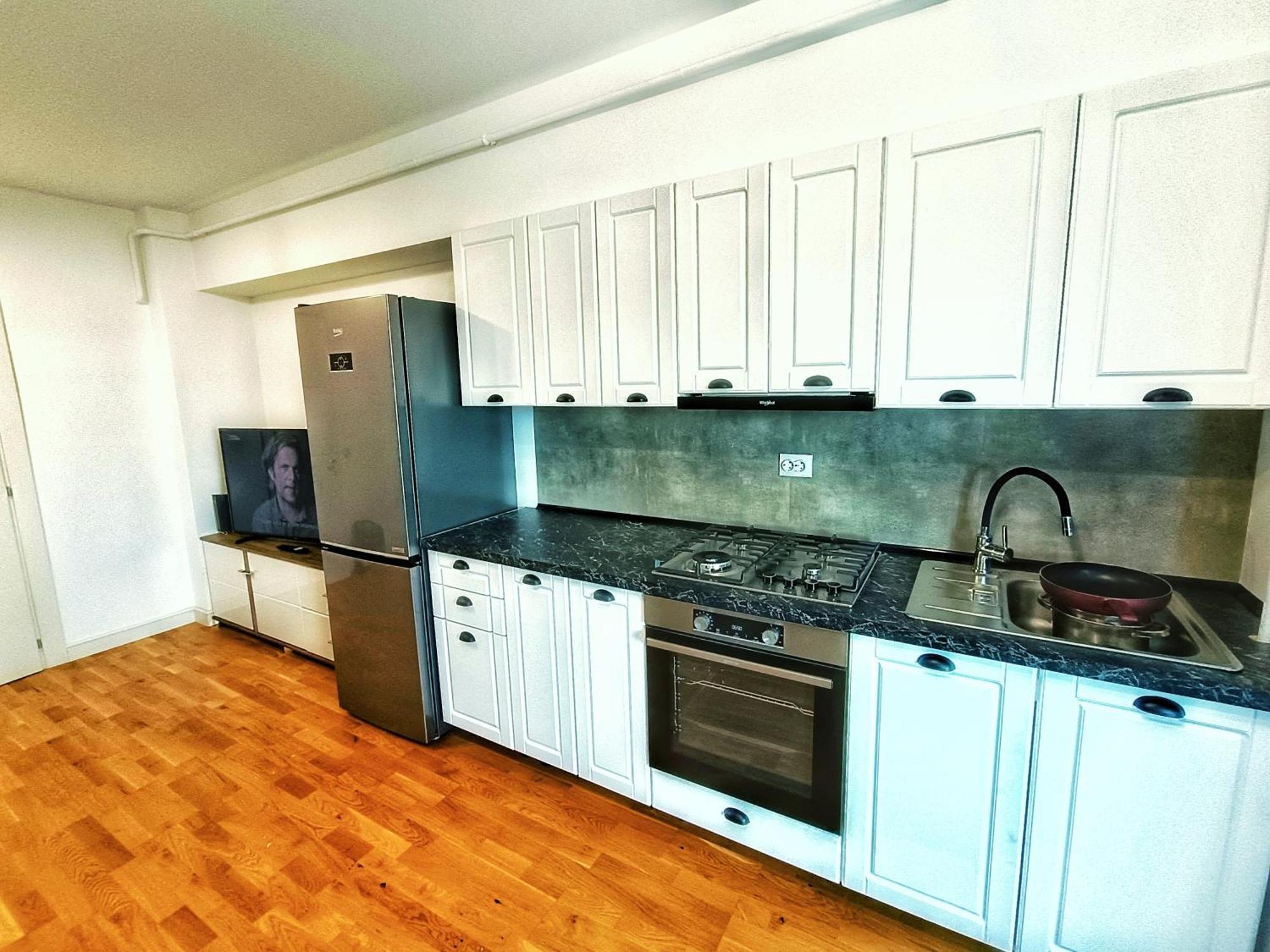 Super Apartments Near Airport With Shop & Free Parking Iasi Exterior photo